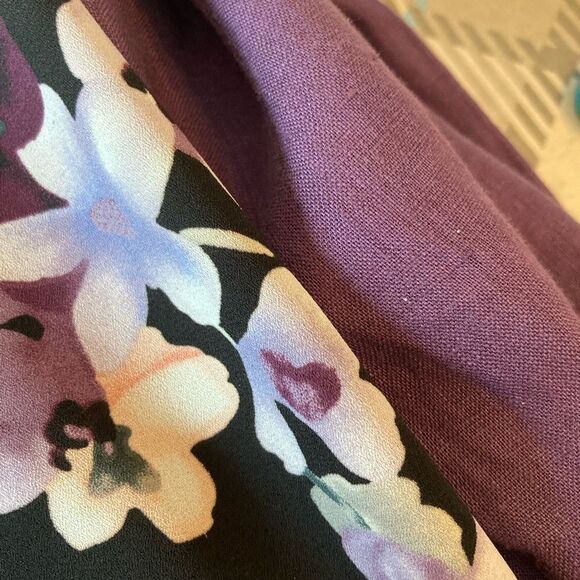 WHBM BNWT elegant purple floral print lined blouse w/ flutter sleeves - Picture 11 of 11